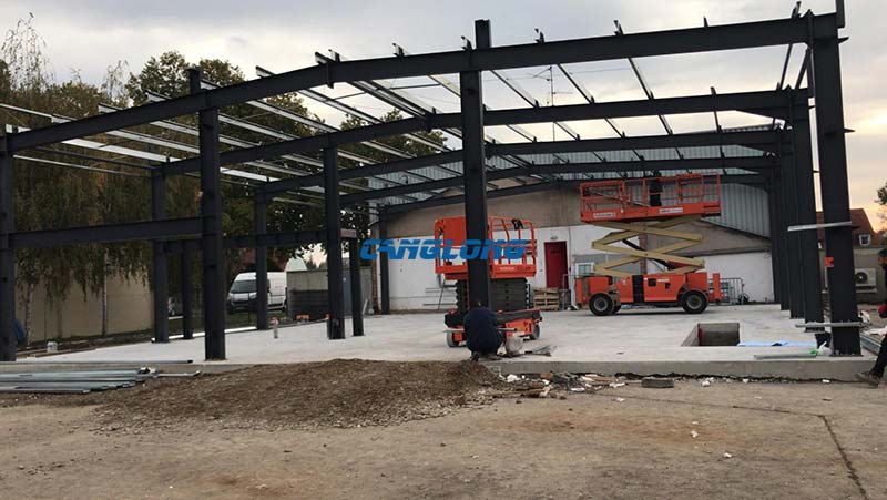 steel structure installation