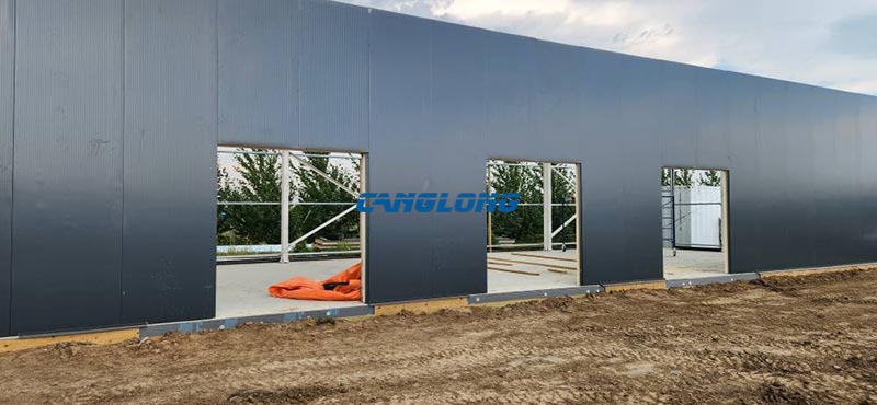 Installation of PU wall panels