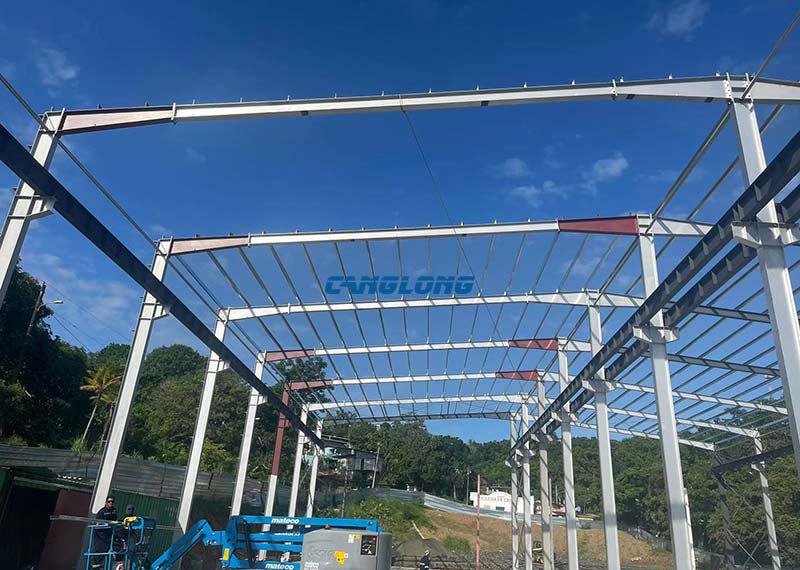 Panama Crane Warehouse Installation