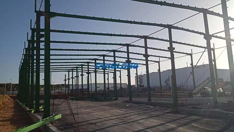 Morocco Warehouse Steel Structure Installation