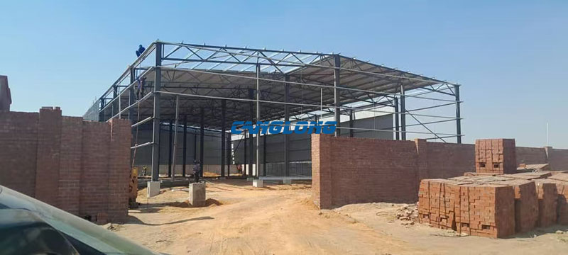 Zimbabwe Warehouse Steel Structure Installation