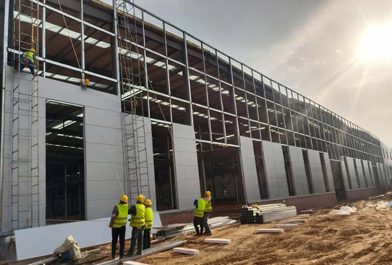 How to renovate old factories using steel structures?