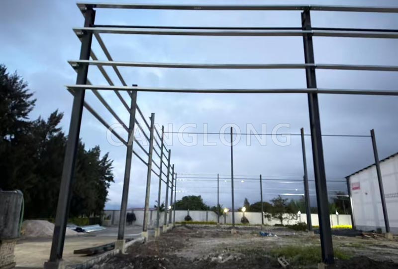 Canglong Group builds its dream in Africa! 1200㎡ steel warehouse settled in Zambia