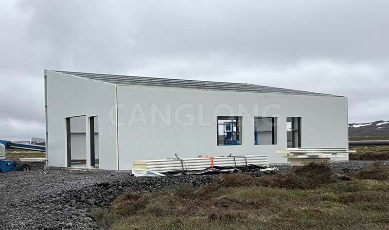 Iceland single slope steel workshop