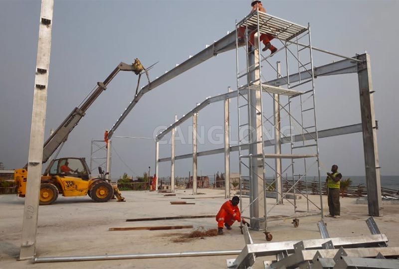 Galvanized steel structure solution for a seaside hall in Congo